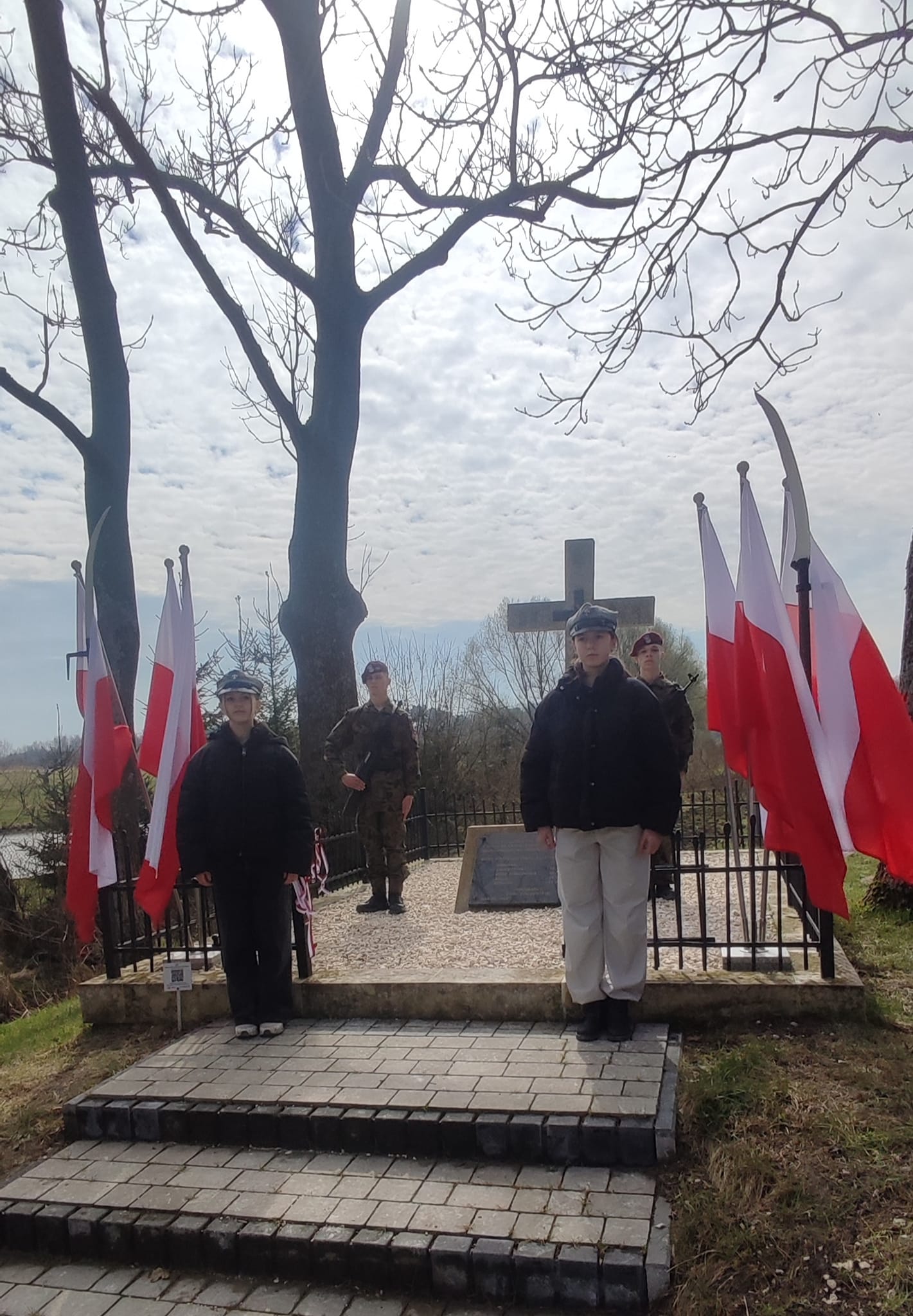 grochowiska_pomnik