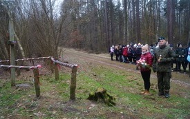 &quot;II Rajd Weterana Styczniowego&quot; na trasie Pińcz&oacute;w- Grochowiska by uczcić 160. rocznicę Powstania styczniowego 7