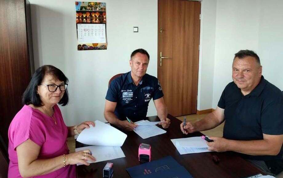 Zdjęcie do Będą nowe miejsca parkingowe przy targowicy.