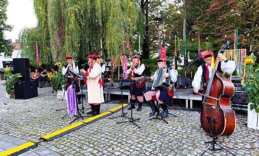 Zdjęcie do Muzyczne wspomnienia pińczowian