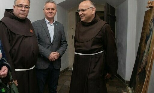 Zdjęcie do Klasztor pińczowski na starej fotografii